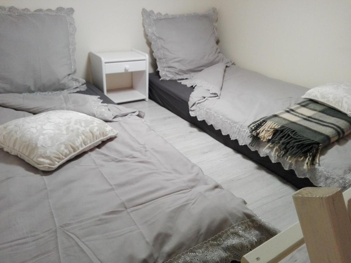 Dobranoc Bed & Breakfast Лодз Екстериор снимка
