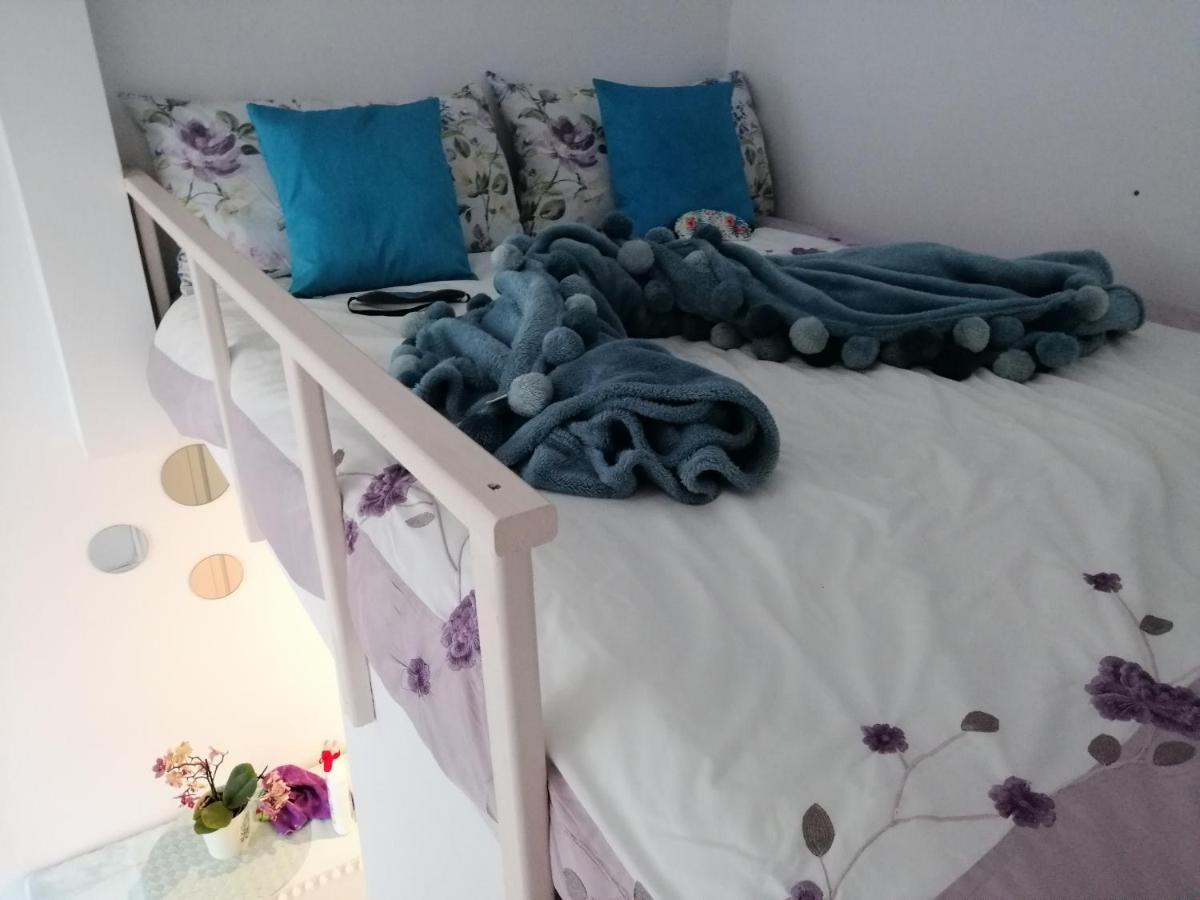 Dobranoc Bed & Breakfast Лодз Екстериор снимка