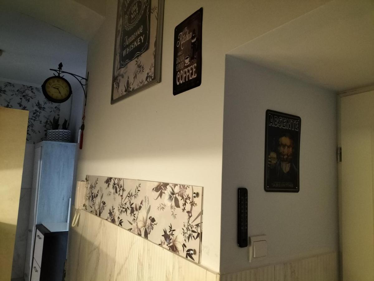 Dobranoc Bed & Breakfast Лодз Екстериор снимка