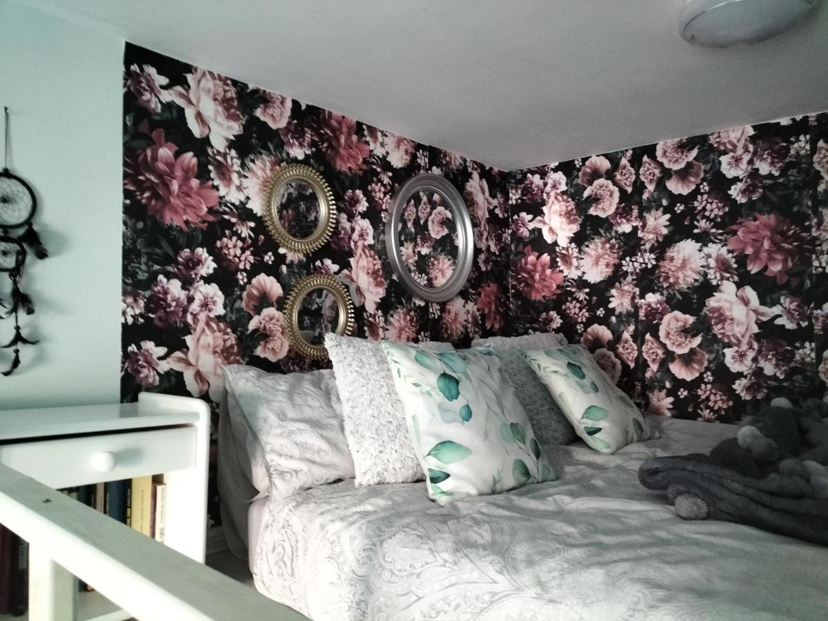 Dobranoc Bed & Breakfast Лодз Екстериор снимка
